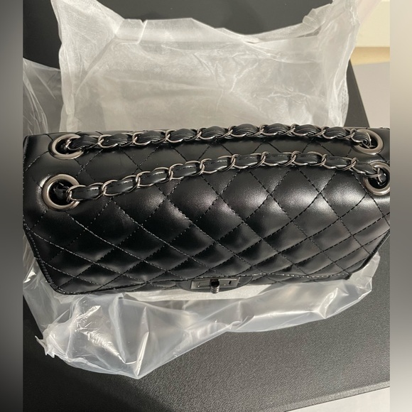 NWT Chanel-Like QUILTED BLACK METAL CROSSBODY - Picture 6 of 11